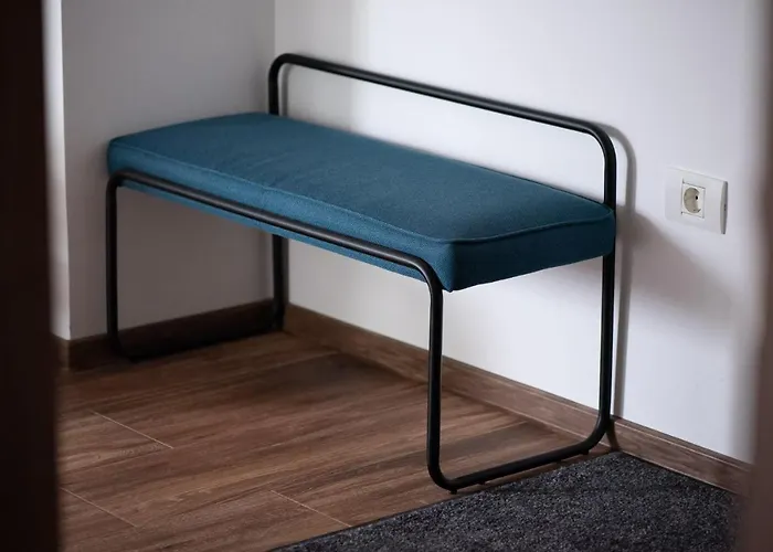 Chic Eva N * Năvodari